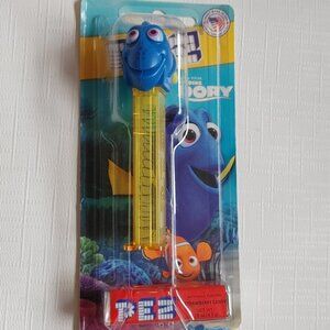 Disney Pixar Finding Dory With Translucent Stem Dory Pez Dispenser BNIP
